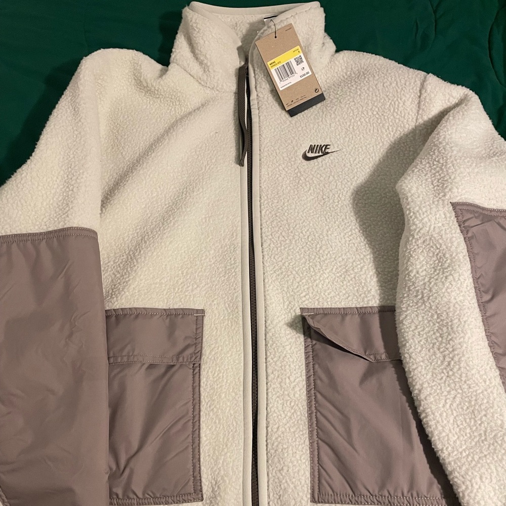 NWT Nike Men's M Full Zip Sportswear Sperpa Fleece Essentials+ Jacket bone/taupe